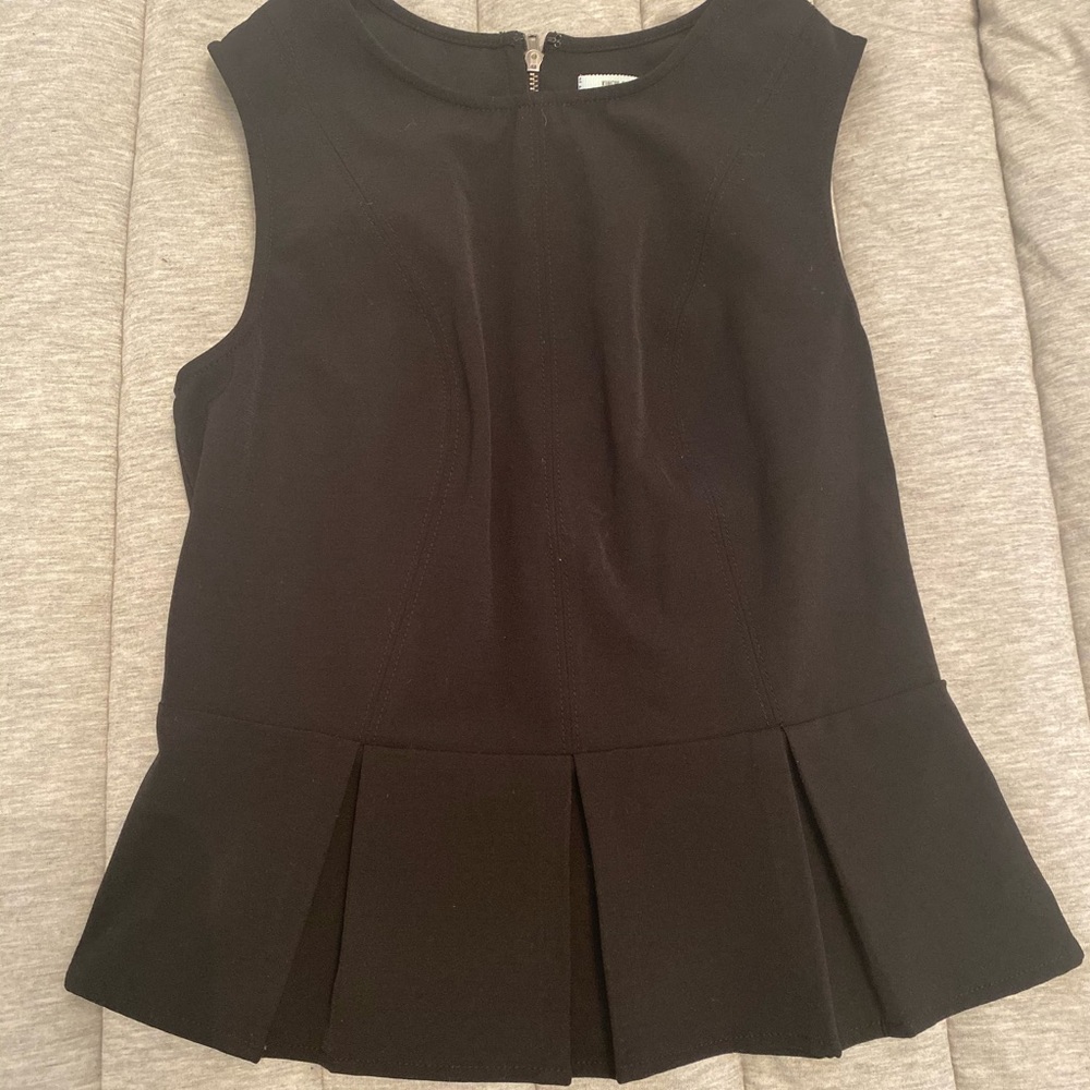 Sleeveless black top
